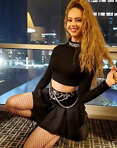 Quality Stockings And Pantyhose Pics And Vids