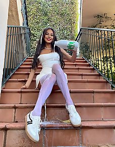 Quality Stockings And Pantyhose Pics And Vids