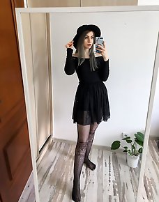 Quality Stockings And Pantyhose Pics And Vids