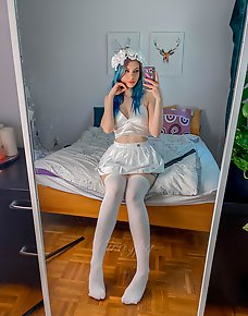 Quality Stockings And Pantyhose Pics And Vids