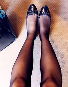 Quality Stockings And Pantyhose Pics And Vids