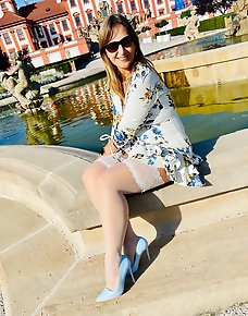 Quality Stockings And Pantyhose Pics And Vids