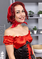 MILF Over 30 Years Old